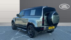 Land Rover Defender 3.0 D300 X-Dynamic SE 110 5dr Auto Diesel Estate